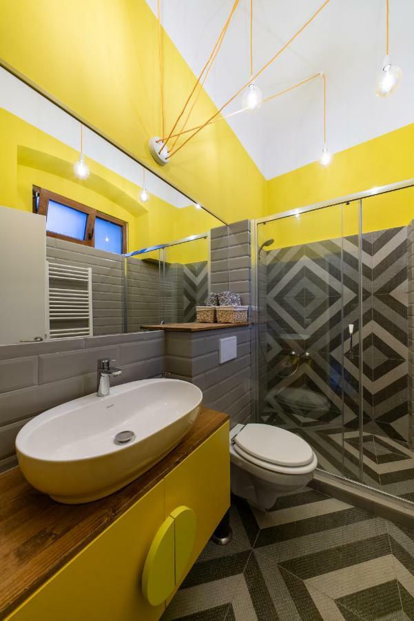 The Yellow Umbrella Studio Cluj-Napoca Eksteriør billede
